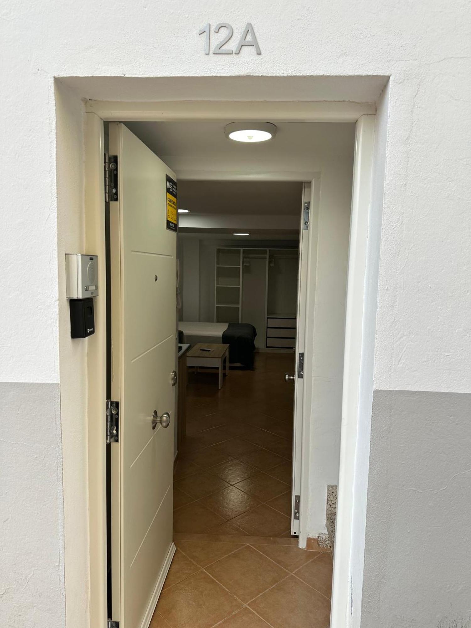 Apartamento Avenida Velazquez Bajo Malaga Bagian luar foto