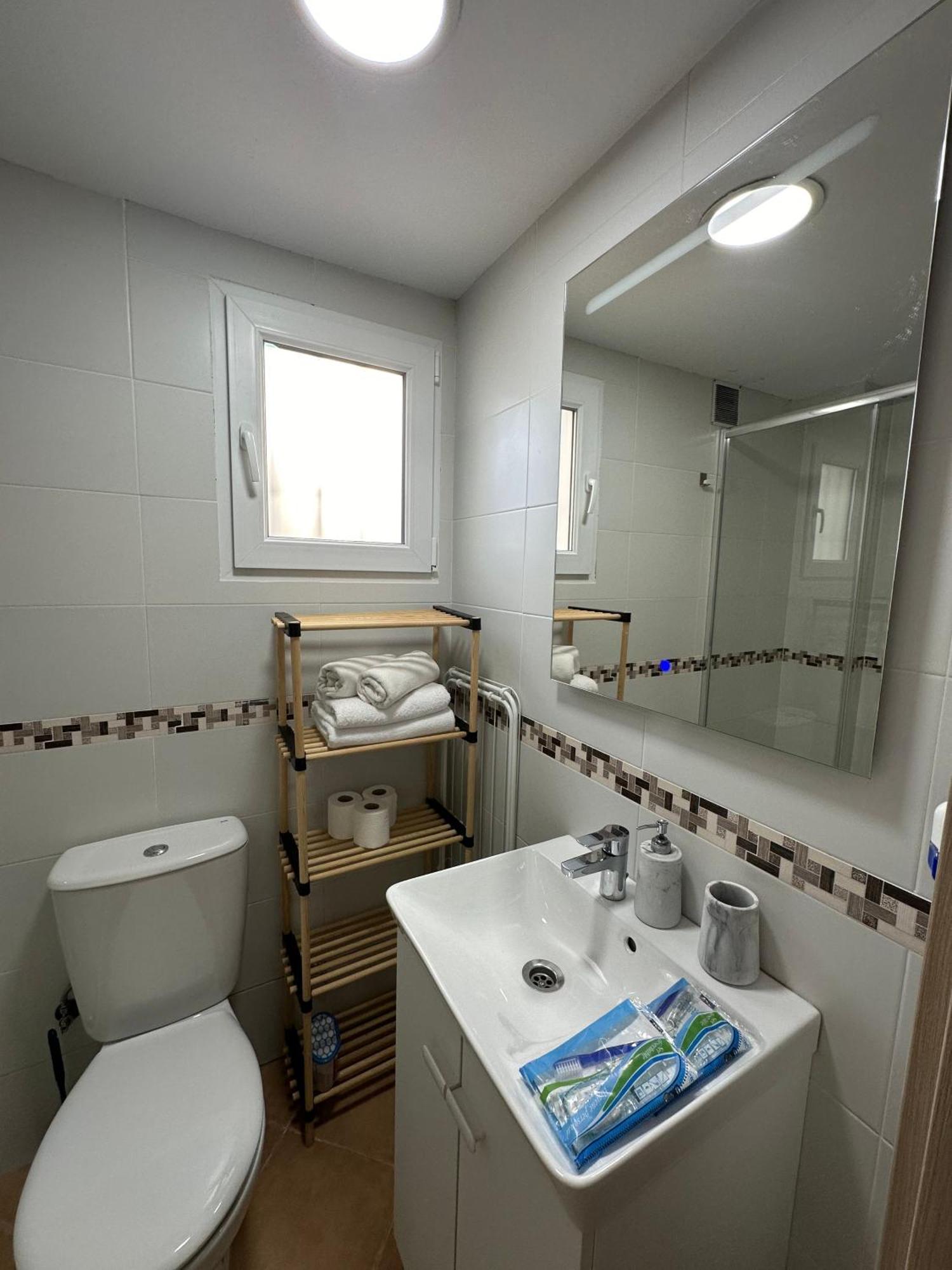 Apartamento Avenida Velazquez Bajo Malaga Bagian luar foto