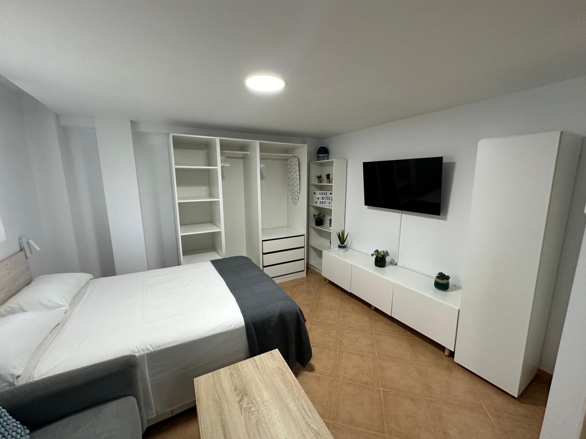 Apartamento Avenida Velazquez Bajo Malaga Bagian luar foto